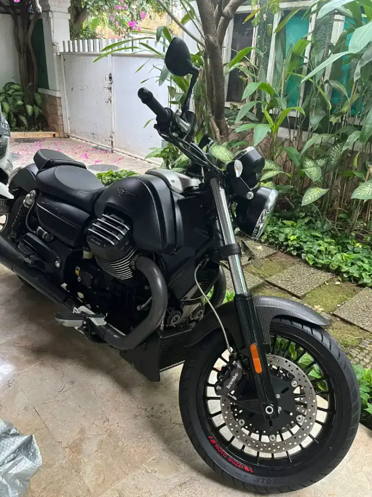 Moto Guzzi Audace 1400 tahun 2015