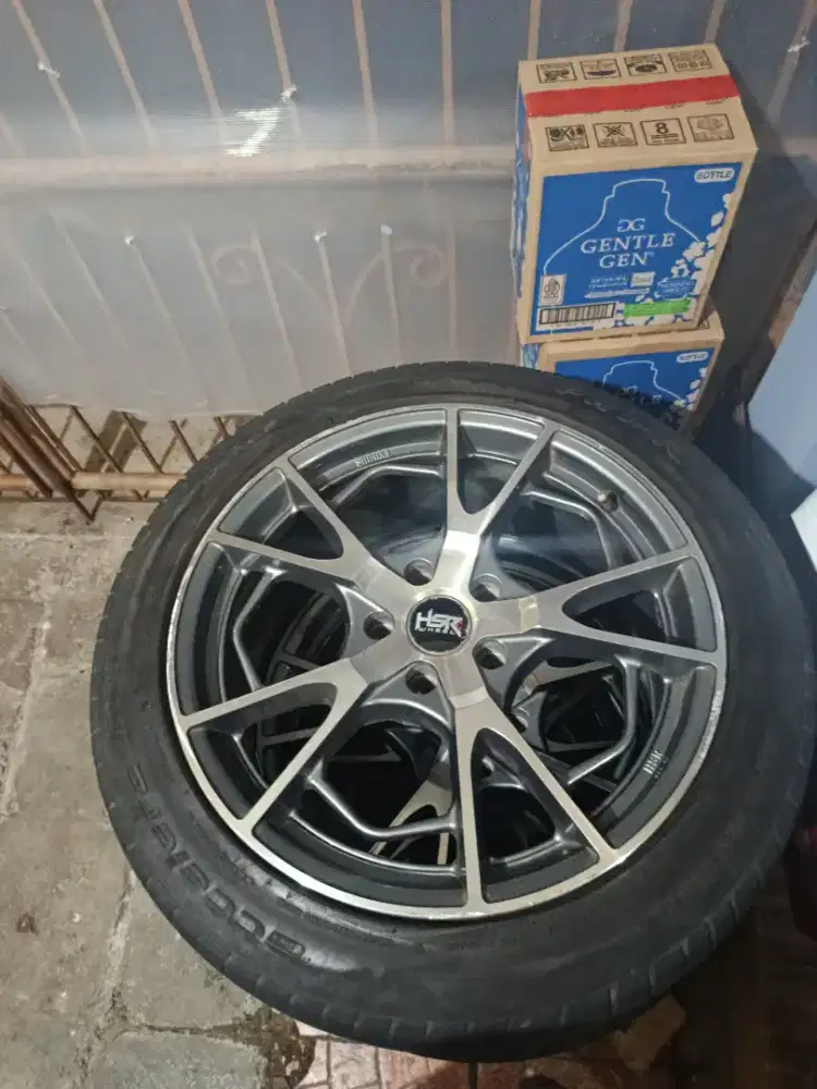 HSR Wheels 225/50/ZR18
