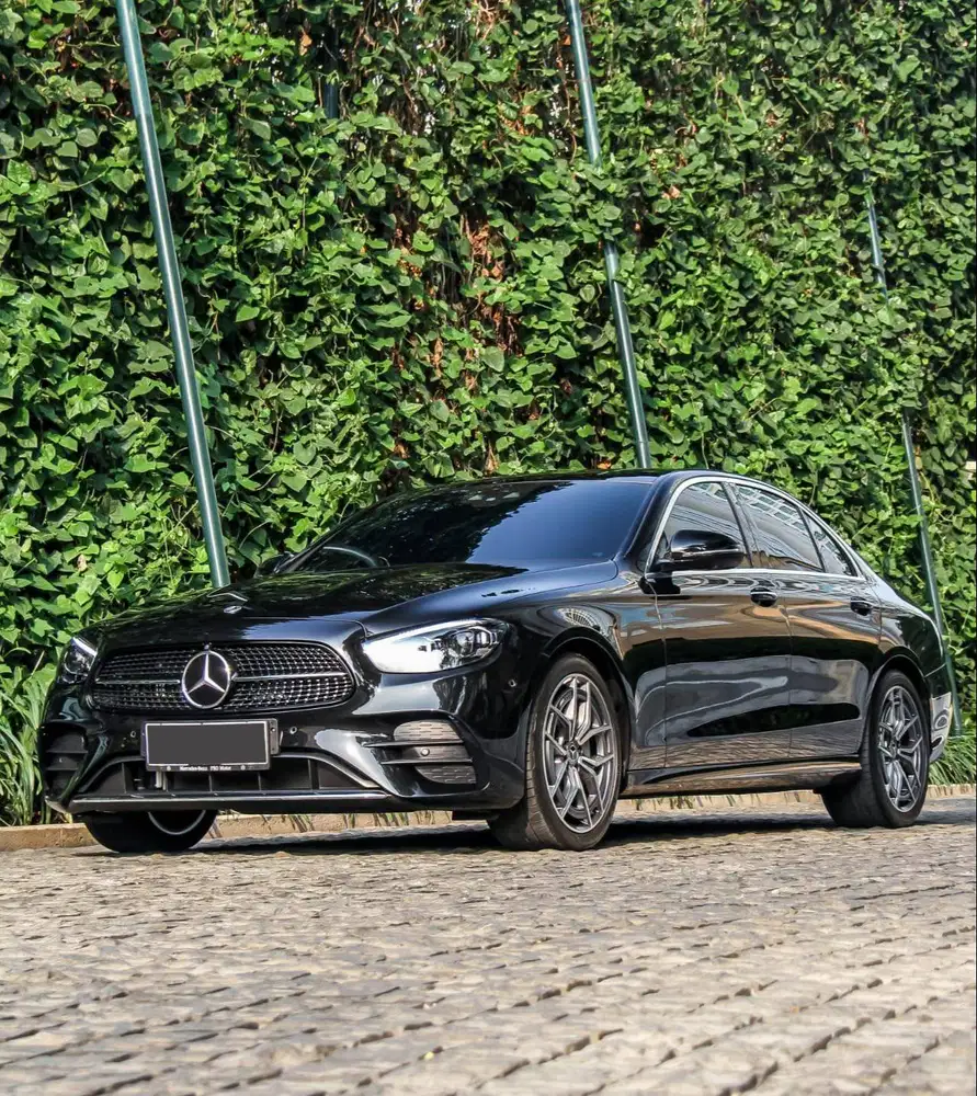Mercedes Benz E300 2022 Hitam Black 2021 2023 Mercy E300 KM 30rb