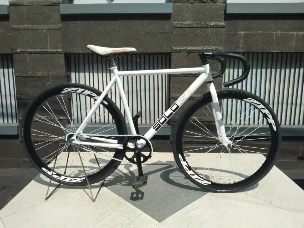 Sepeda fixie solois 02