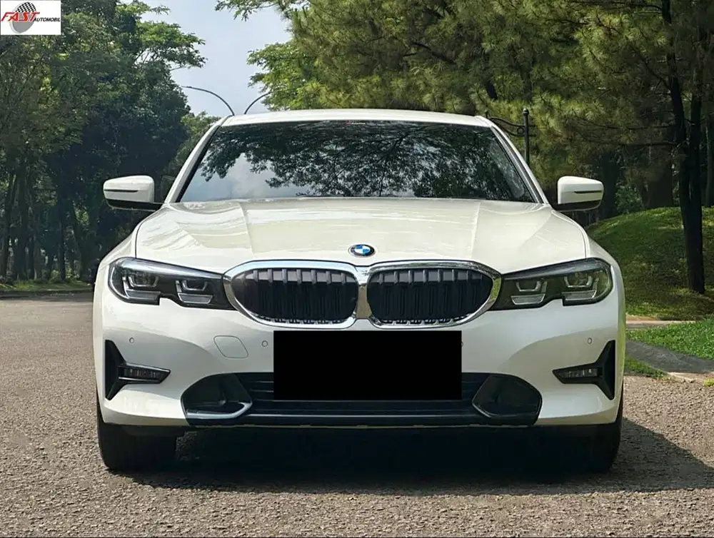 BMW G20 320i DYNAMIC 2.0 AT 2021 LOW KM.32RB & PAJAK PANJANG