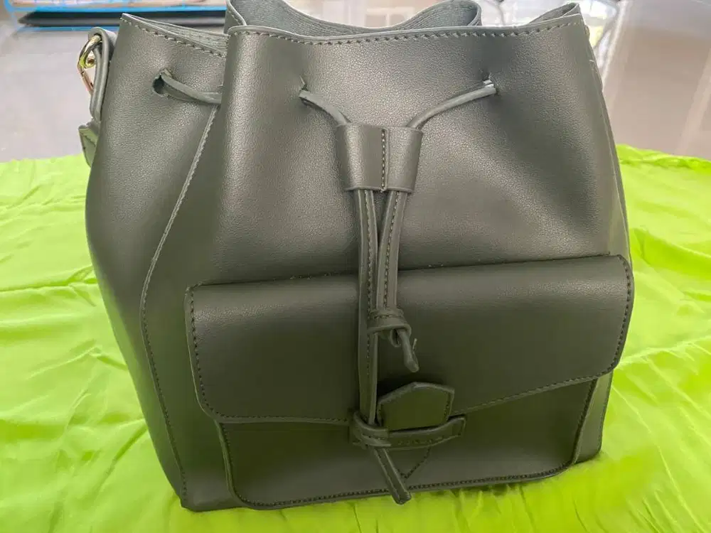 BUCKET BAG – TAS - ET CETERA - HIJAU ARMY - PRELOVED LIKE NEW