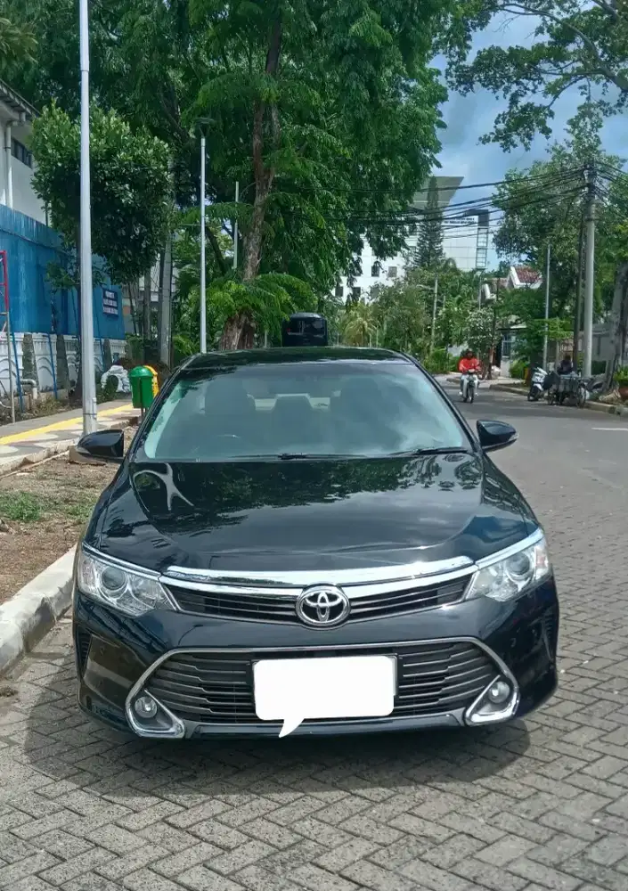 Toyota Camry 2.5V AT Hitam met thn 2016