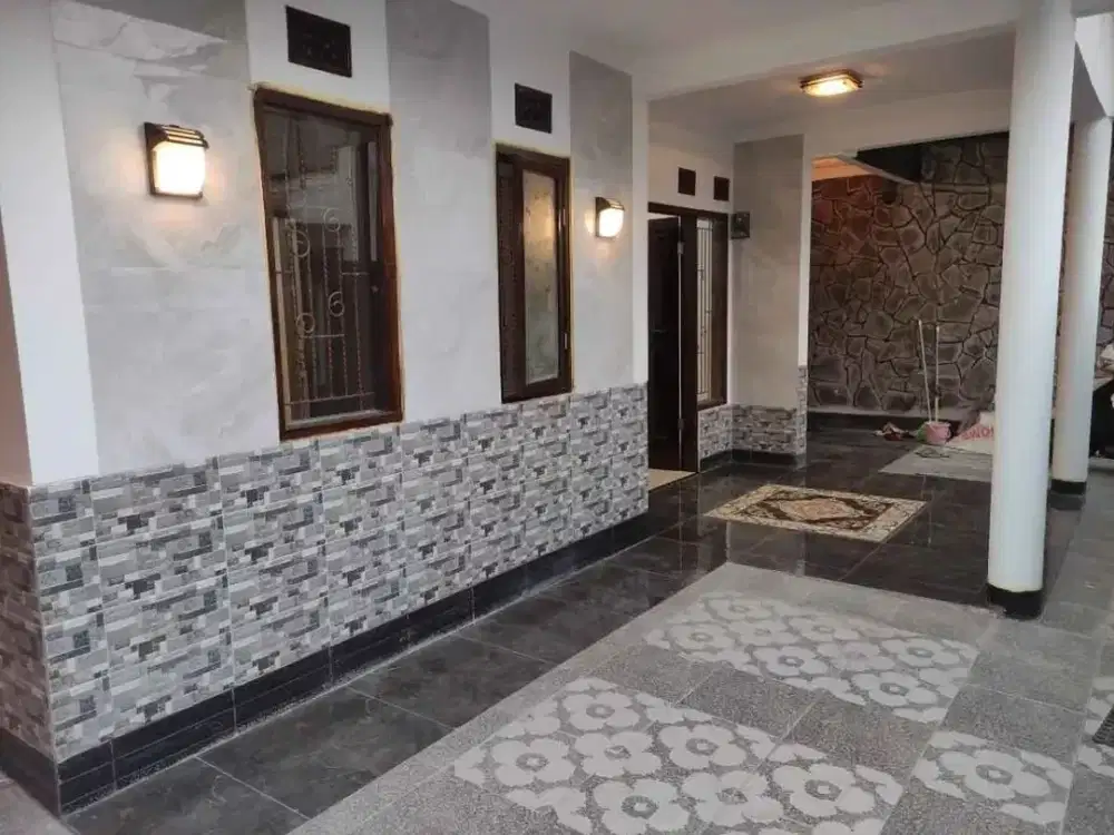 DISEWAKAN RUMAH 1,5 LANTAI SIAP HUNI DI KOPO PERMAI 2 BANDUNG