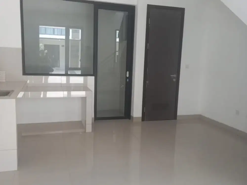 Dijual Rumah 2 lantai Pik 2 Cluster Baltimore