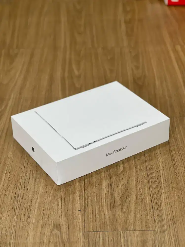 MacBook Air M4 2025 13inch 16/256