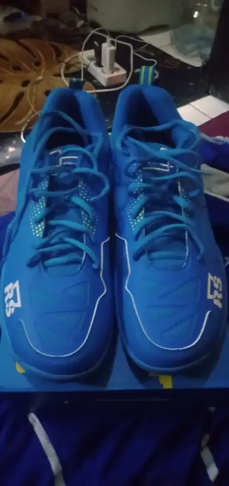 Dijual sepatu badminton RS Original