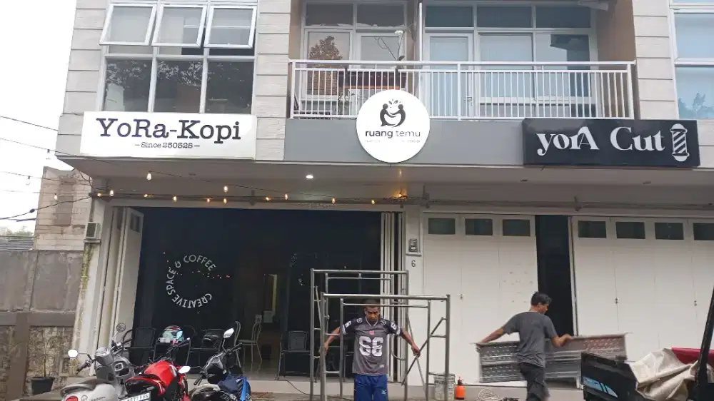 Neon Box signbox dan huruf timbul