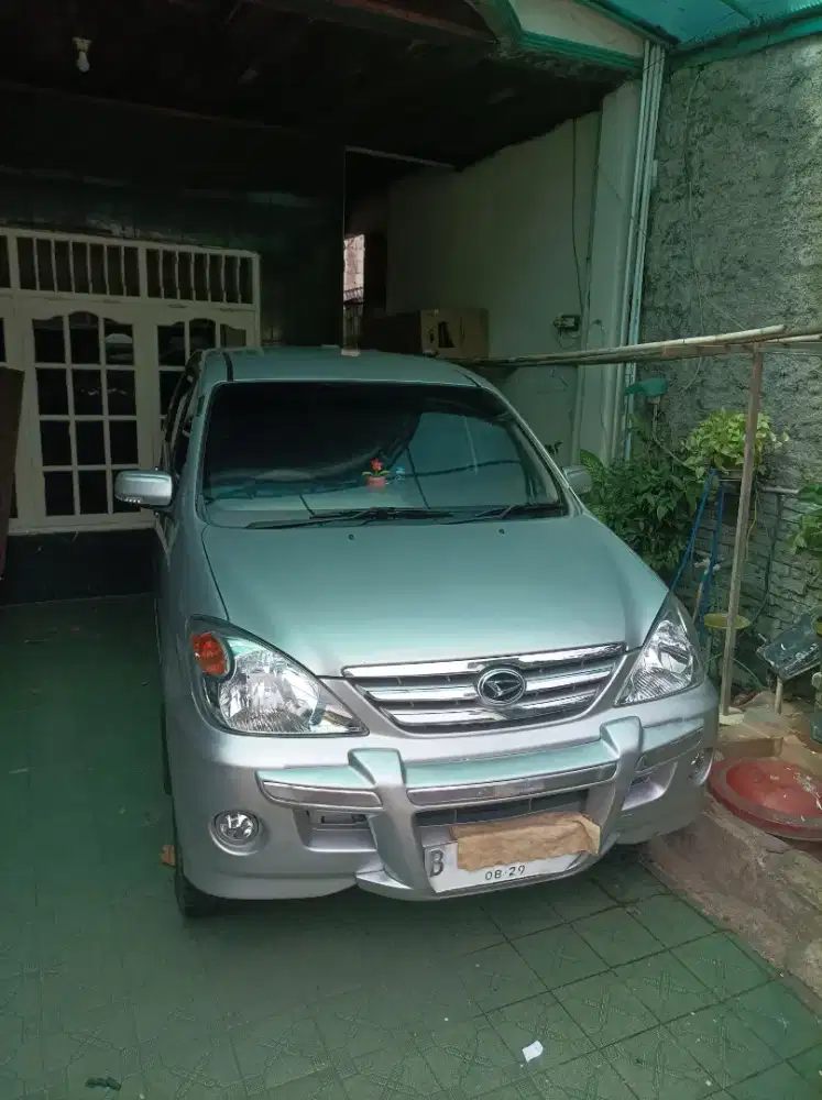 2004 Daihatsu Xenia Li