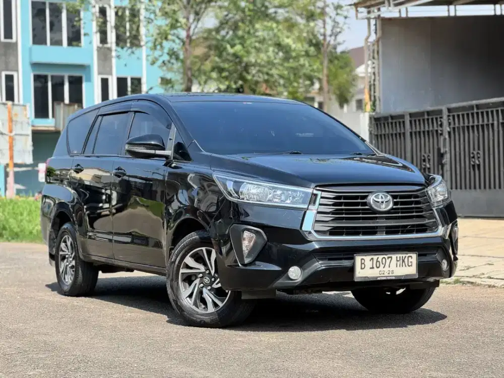 Toyota Kijang Innova 2.4 G Manual 2023 Hitam Metalik