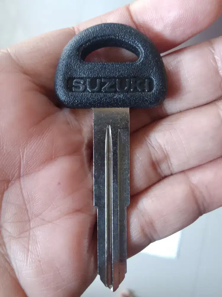 Bahan kunci kontak baleno