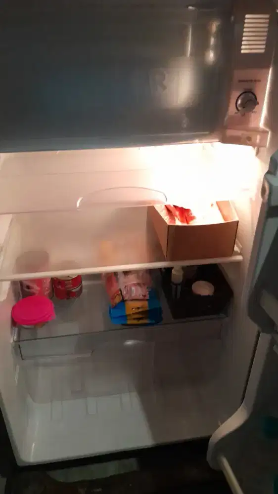 Kulkas 1 pintu Sharp