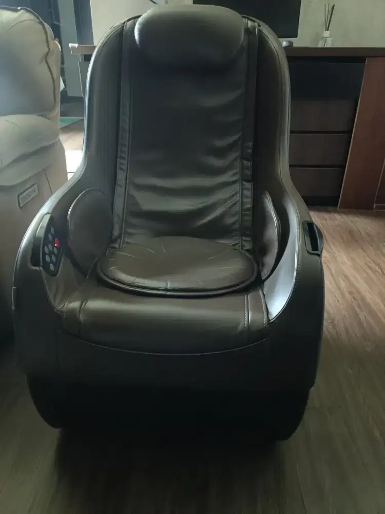 Kursi pijit , baru 2 kali pakai