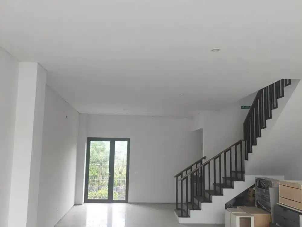 Ruko Premium 3 Lantai Disewakan, di Teuku Umar Barat, Denpasar Area