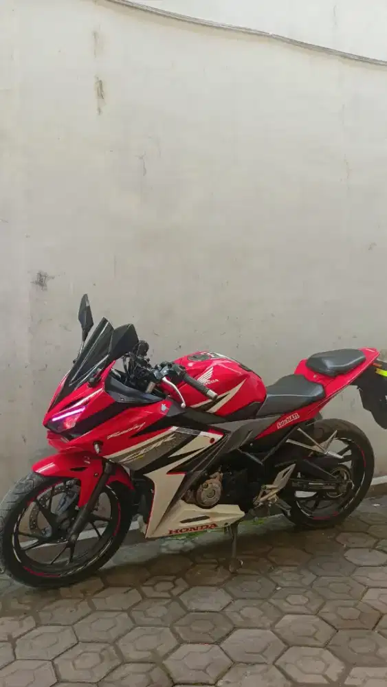 Cbr 150r 2016 pemakaian pribadi