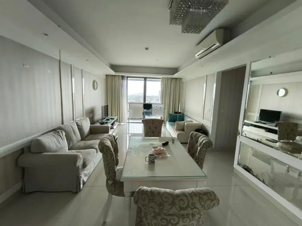 Disewakan Apartemen St. Moritz Royal Tower 3BR Bagus