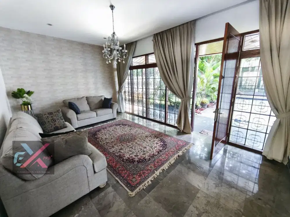 DIJUAL Rumah MEWAH Di Kawasan Elite Setra Sari Sayap Setiabudi Sarijadi Akses Jalan Mudah ke TOL PASTEUR Bandung