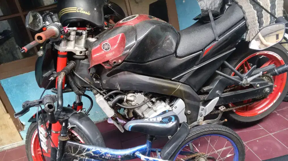Dijual cepat motor Vixion
