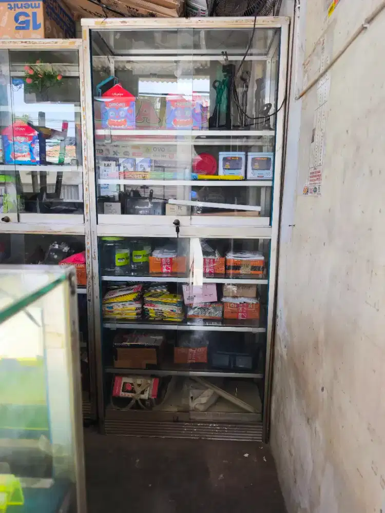 Jual etalase lemari