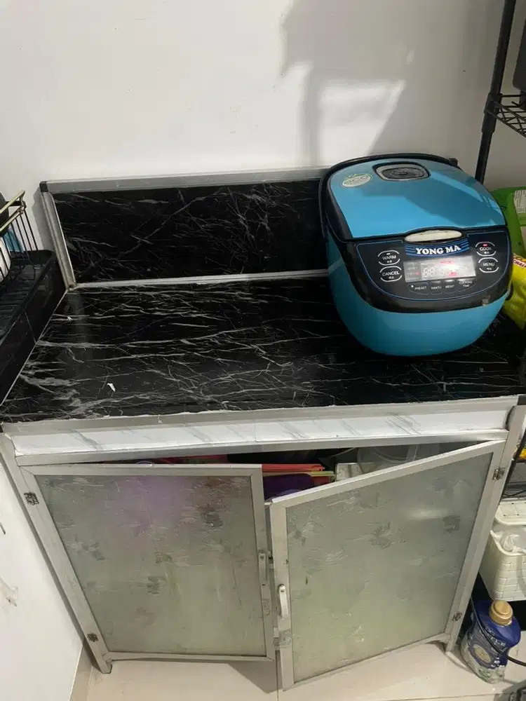 Lemari piring gratis