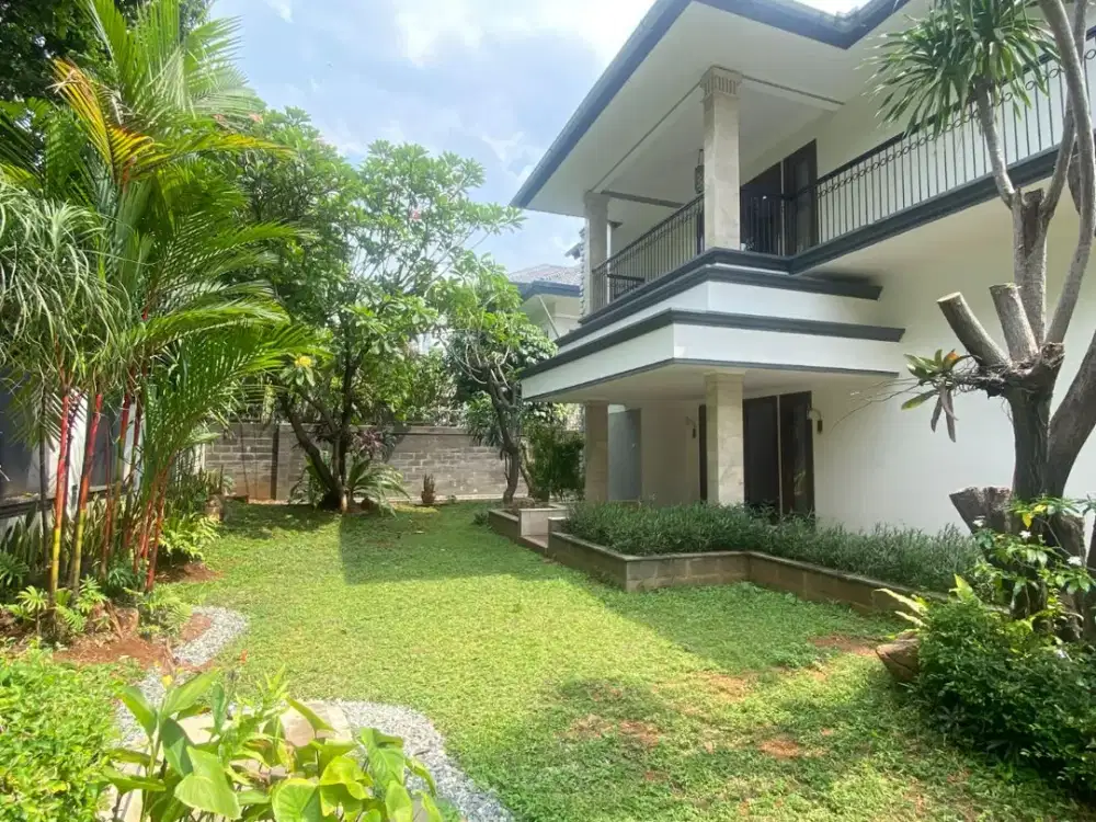Disewakan Rumah Mewah dan Elegan, Berdiri Sendiri di Kawasan Elit Darmawangsa, Kebayoran Baru, Jakarta Selatan