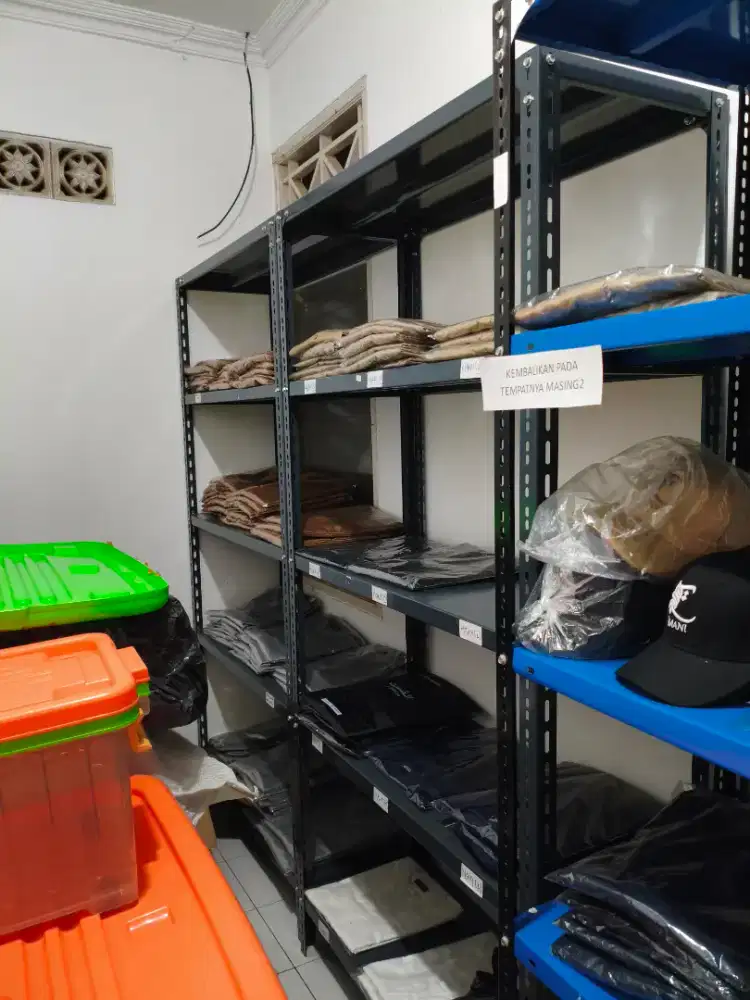 Rak Besi Tingkat 5 - Jual Cepat Kondisi Bagus