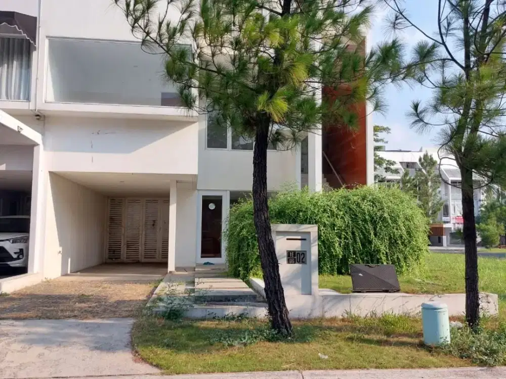 DIJUAL CEPAT  RUMAH 3 lantai di cluster asera one east harapan indah bekasi barat