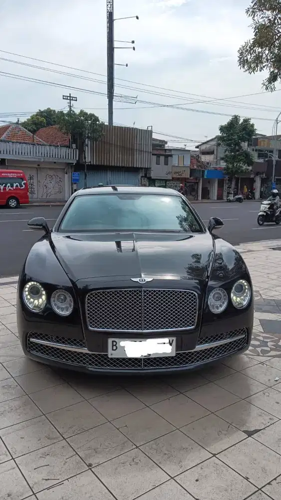 Bentley Continental Flying Spur W12 6.0 AT 2014 Black Hitam 2013 2015