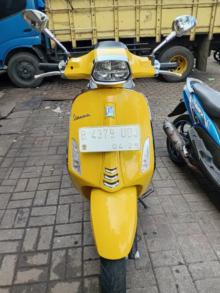 Vespa sprint i get 150 abs