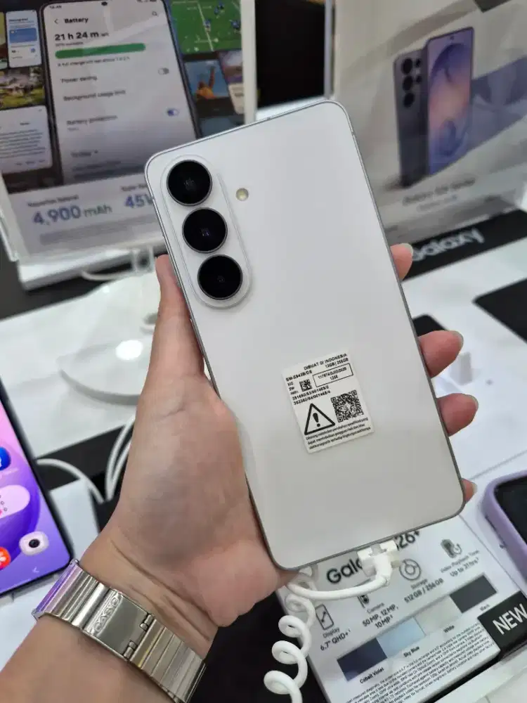 NEW SAMSUNG GALAXY S26