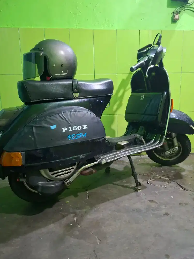Vespa px 150 tahun 1980