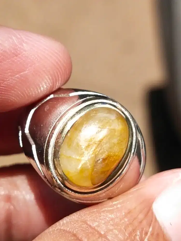 cincin Yakut/yellow safir
