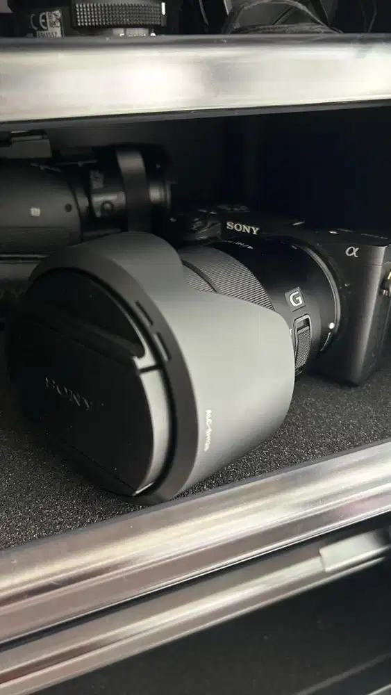 Lensa SONY SEL PZ 18-105MM F4 G OSS