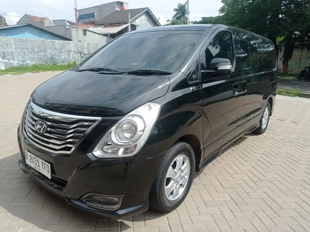 Hyundai H 1 2.4 At 2016 Elegance jok 12 seater
