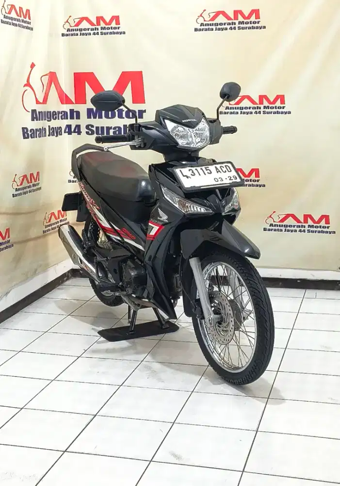 Honda supra x 125 fi spoke Tahun 2024 warna Hitam