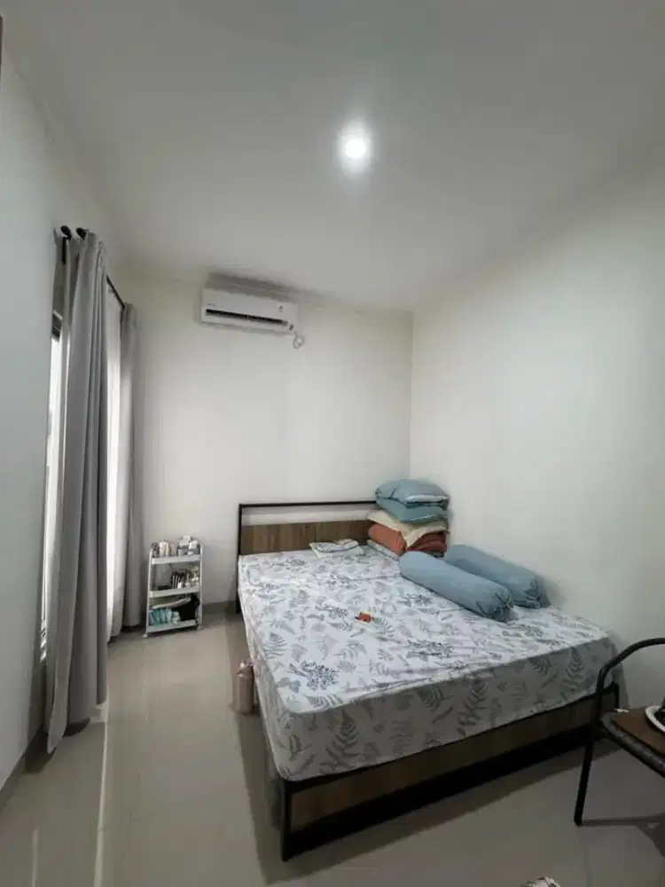 Dibutuhkan art wanita batas umur 30