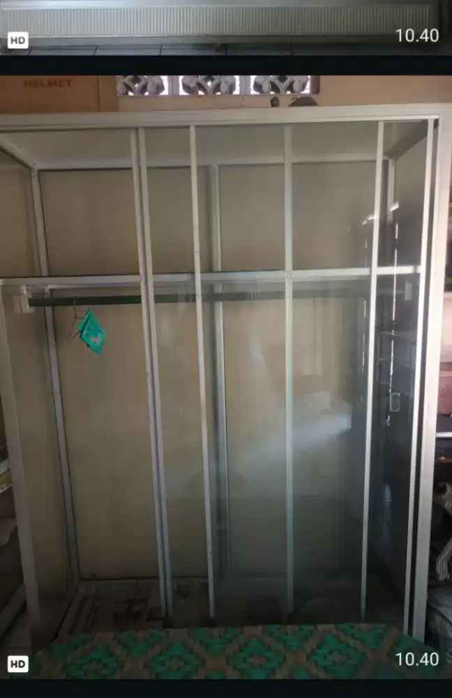 Lemari kaca (4 buah)