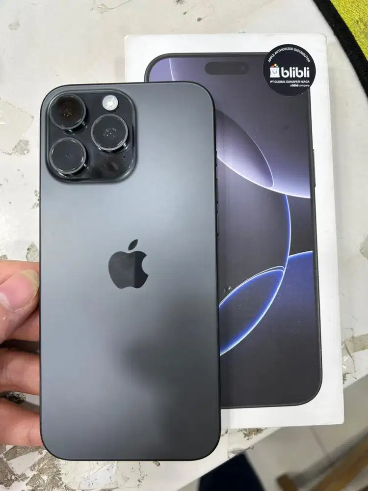 16 pro max 512gb like new full shet ibox