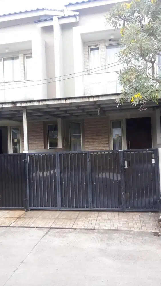 Disewakan rumah di villa galaxy Grand Galaxy City