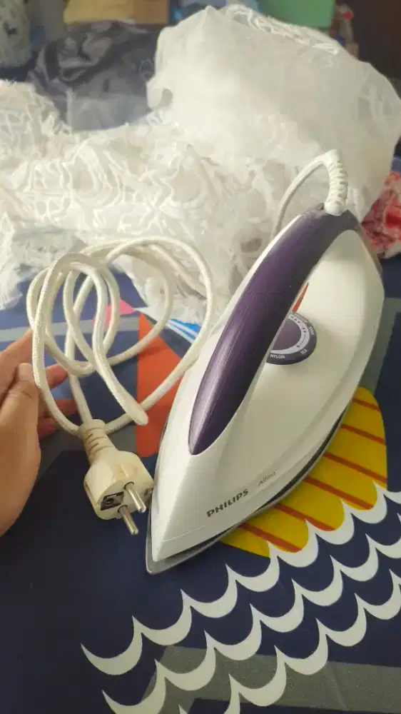 Setrika Philips Affinia