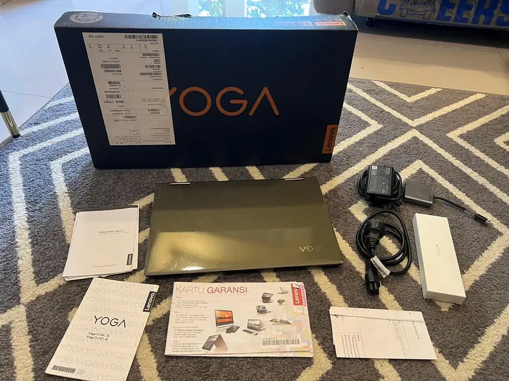 Jual Lenovo Yoga 714ITL5