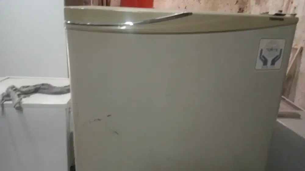 KULKAS MINI PORTABLE