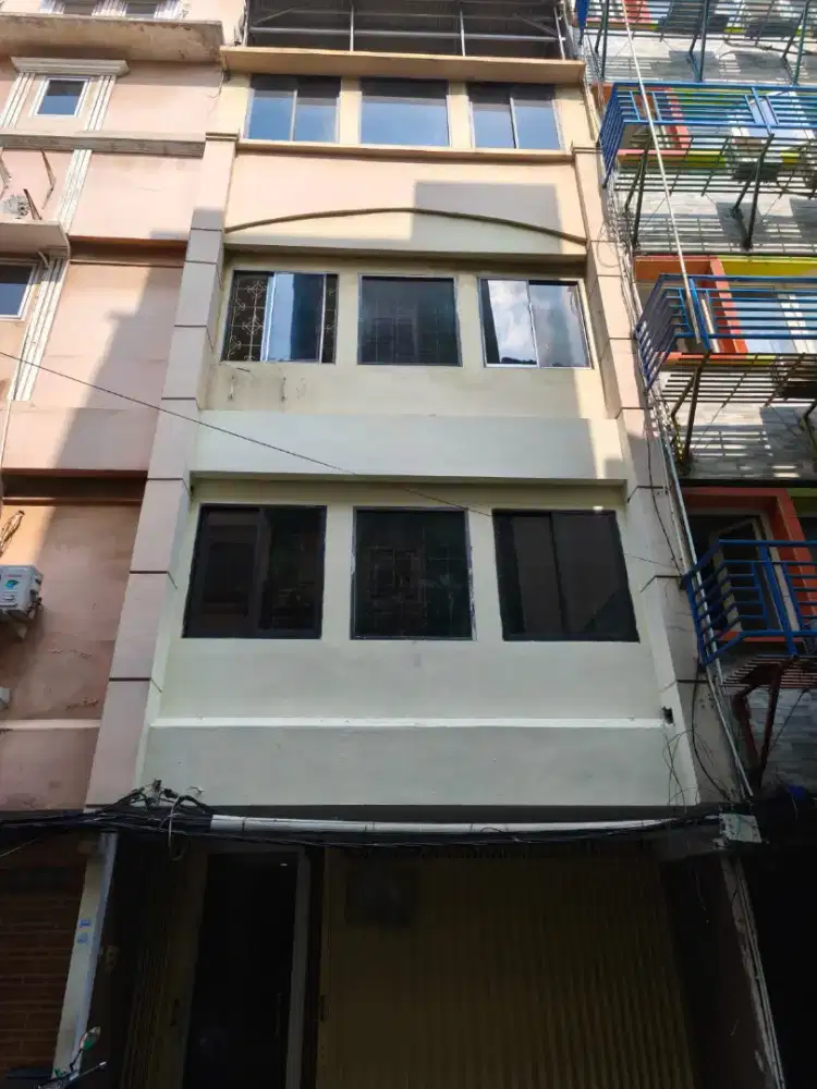 Disewakan cepat Ruko Strategis di Mangga Besar Raya, Taman Sari