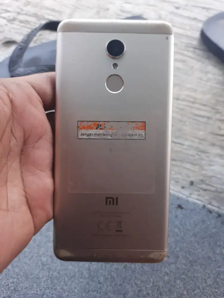 Redmi 5 ram 2/16