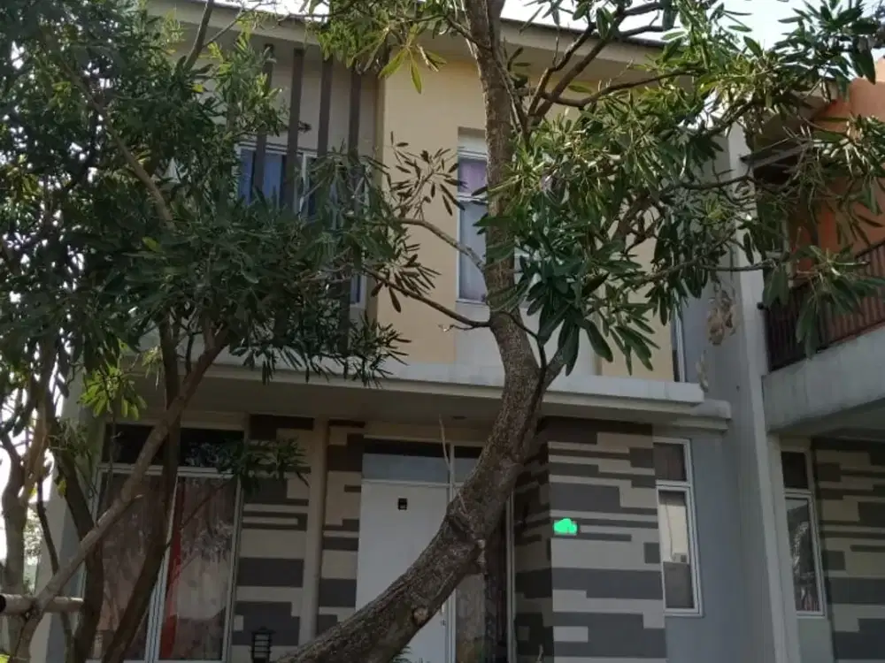 Dijual Rumah Lokasi Strategis: Lingkungan nyaman di Legenda Wisata Cibubur