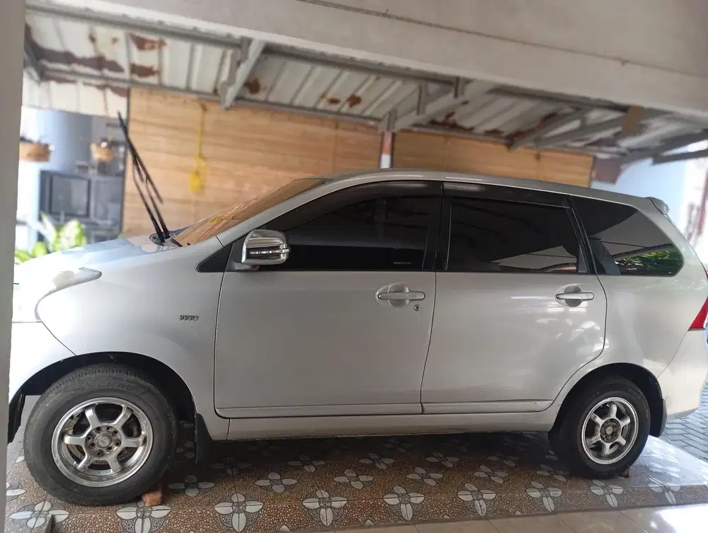 Toyota Avanza 2012 Bensin