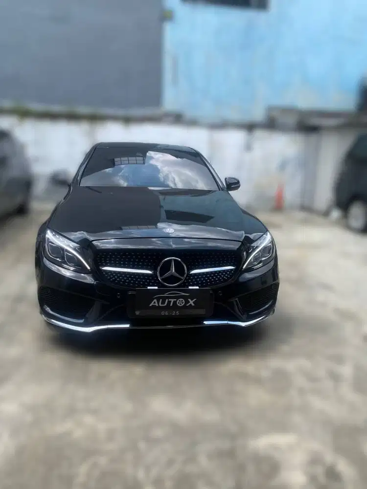 Mercedes-Benz C250 AMG Line (W205) NIK 2015. Unit Simpanan & terawat