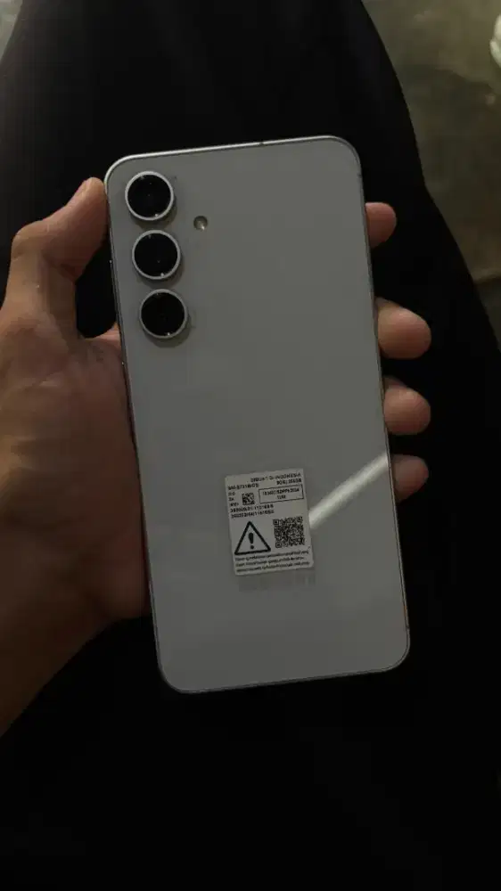 Jual Cepat Samsung s24 fe 8/256 Fullset