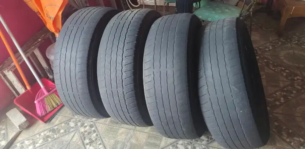 Dijual Ban Bridgestone dueler 265/60 R18