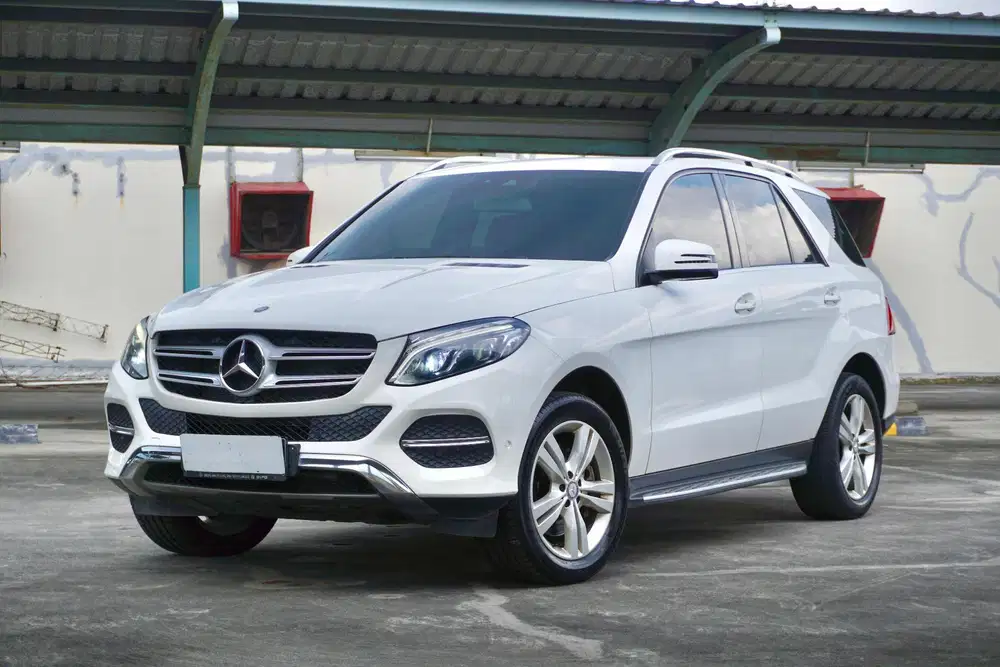 Mercedes-Benz 
GLE400 W166 2016